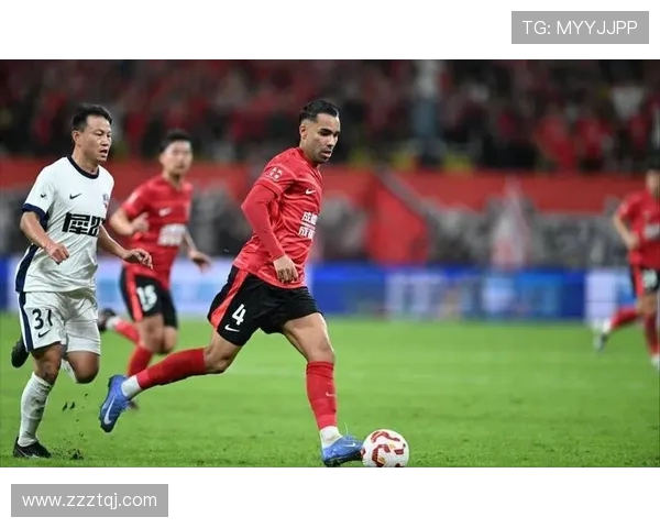 德尔加多在泰山热身赛中表现优异成为球队新亮点引发关注